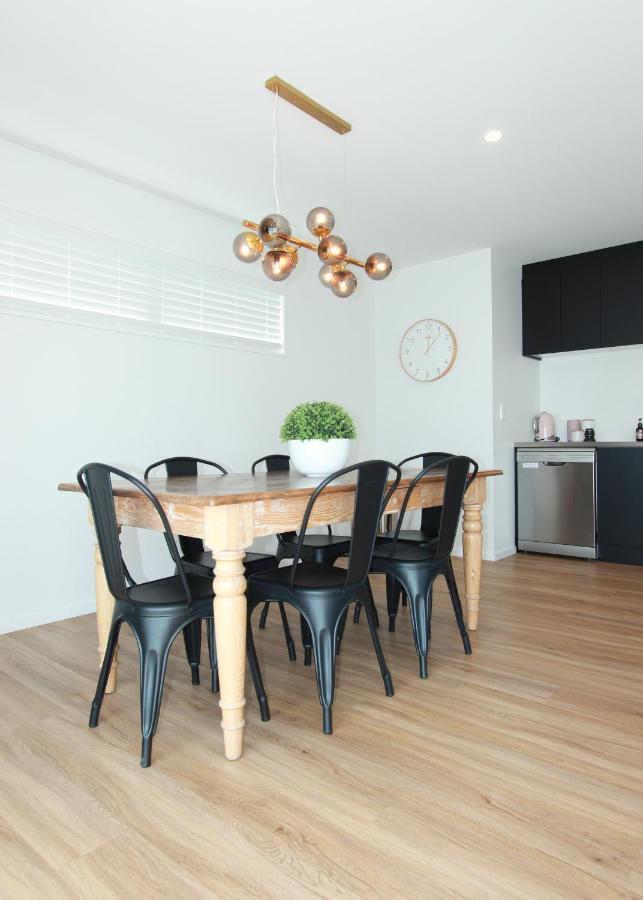3 - Sunny Brand New House Villa Wanaka Eksteriør billede